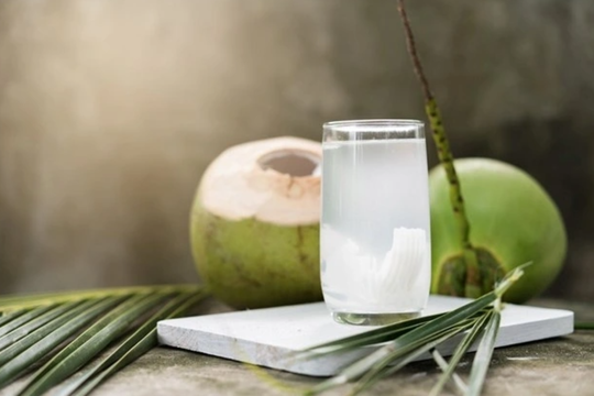 Nước dừa là 'thức uống trường thọ' nhưng không nên uống vào thời điểm này