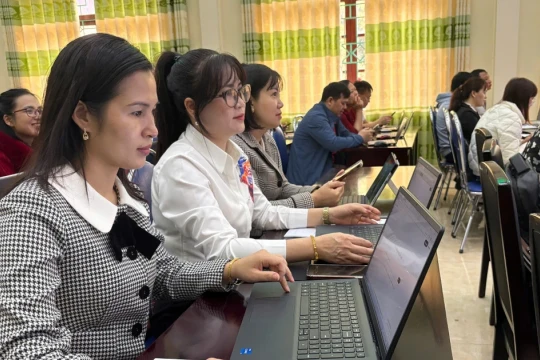 Điện Biên Phổ cập trí tuệ nhân tạo cho nhà giáo vùng cao