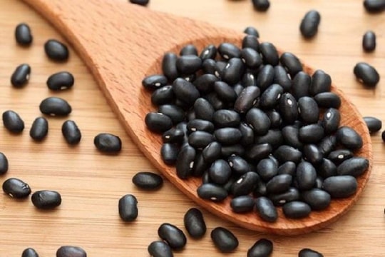 Những người nên hạn chế ăn đỗ đen