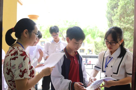16.900 thí sinh Bắc Ninh làm thủ tục dự thi vào lớp 10
