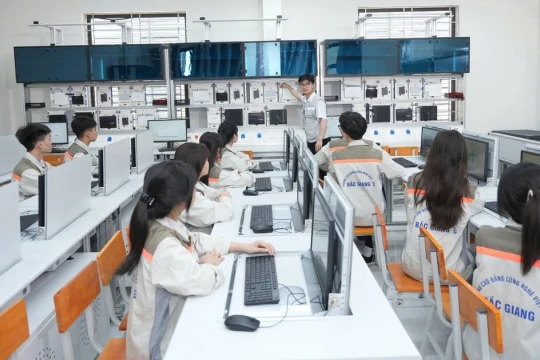 Giáo dục nghề nghiệp cần được "ngẩng cao đầu"