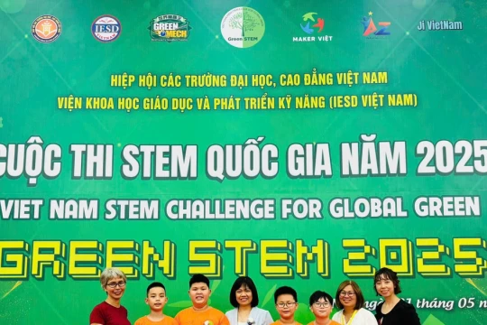 Nhóm học sinh Thủ đô giành 2 giải Nhất tại Green STEM Challenge