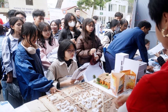 Lựa chọn thông minh cho kỳ tuyển sinh Đại học 2025
