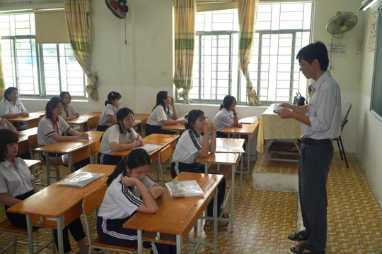 Hơn 76.000 thí sinh ở TPHCM làm thủ tục dự thi lớp 10