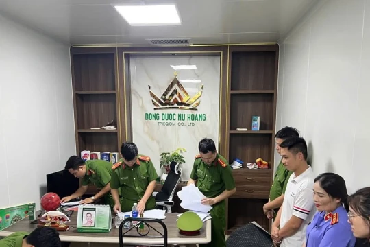 Khởi tố vụ án sản xuất hơn 22.000 sản phẩm mỹ phẩm trái phép tại Yên Bái