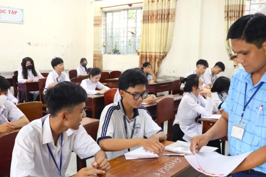 Cà Mau, Bạc Liêu tăng cường kiểm tra, hoàn tất chuẩn bị kỳ thi tốt nghiệp THPT