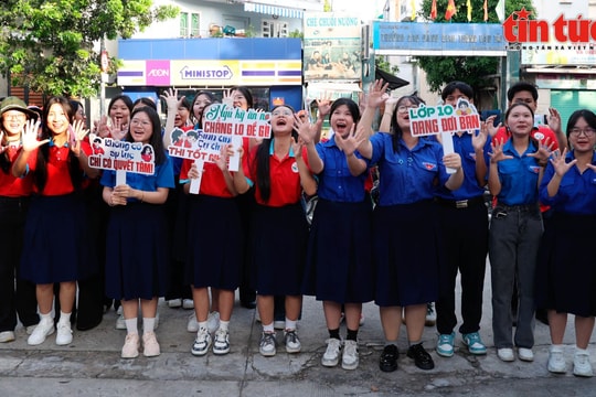 TP Hồ Chí Minh Trên 5.000 thanh niên tình nguyện hỗ trợ phụ huynh và thí sinh thi lớp 10