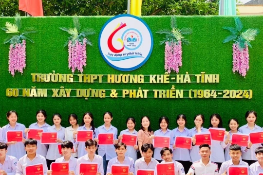 Cần cơ chế giám sát khi giao thẩm quyền cấp bằng tốt nghiệp THPT cho Hiệu trưởng