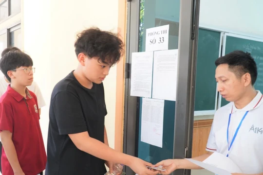 Hơn 1.700 thí sinh chính thức tranh tài vào Trường THPT chuyên Phan Bội Châu