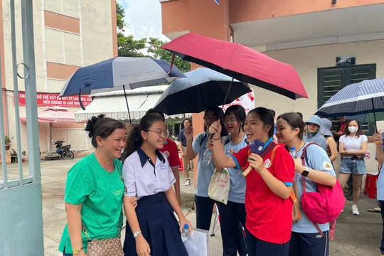 Thi tuyển sinh lớp 10: Thí sinh TP Hồ Chí Minh 'thở phào' với đề môn Toán