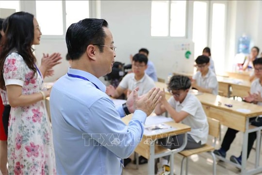 Đề thi Ngữ văn vào lớp 10 Hà Nội gần gũi với đời sống