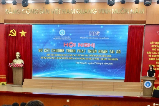 Phát triển nhân tài số trong sinh viên sư phạm