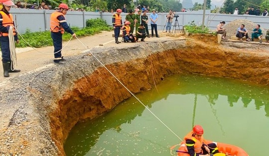 Liên tiếp xuất hiện "hố tử thần" ở Bắc Kạn, chuyên gia khuyến cáo gì?