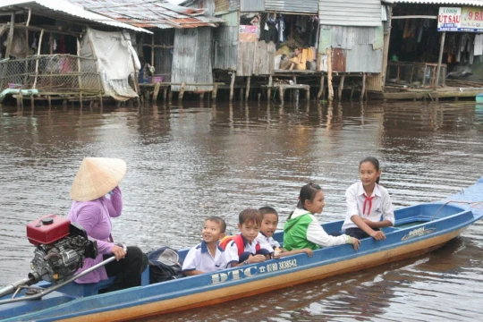 'Làn gió mới' cho giáo dục vùng khó