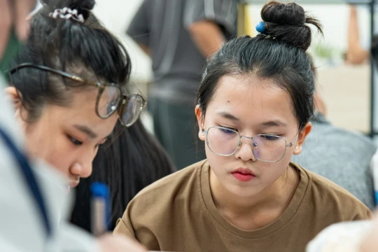 Nhiều cơ sở giáo dục đại học công khai học phí, học bổng chào tân sinh viên