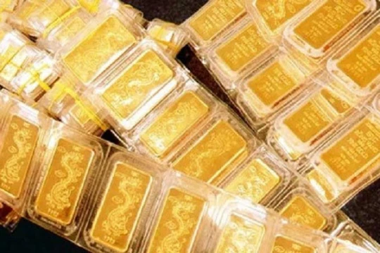 Giá vàng hôm nay 10/6 bất ngờ tăng mạnh 800 ngàn đồng/lượng, thế giới nhích tăng