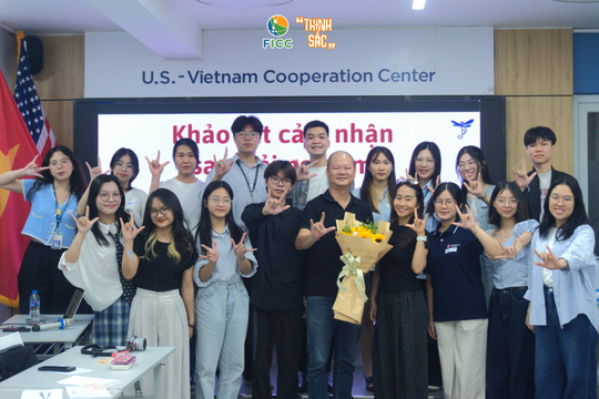 Hơn cả một triển lãm - cùng "Thinh Sắc" bước vào thế giới của những thanh âm không lời