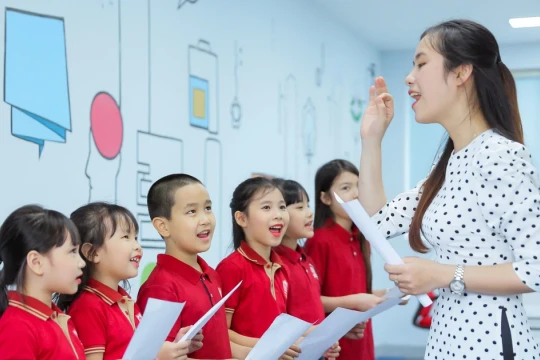 Ủy ban Thường vụ Quốc hội thống nhất giao ngành Giáo dục tuyển dụng nhà giáo