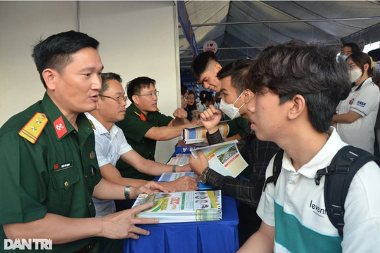 Tuyển sinh các trường quân đội năm 2025: Sẽ có công thức quy đổi điểm mới