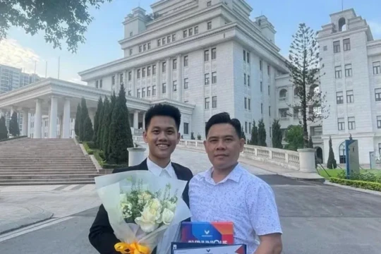 Nam sinh Vĩnh Phúc giành học bổng hơn 20 trường đại học với trị giá 40 tỷ đồng