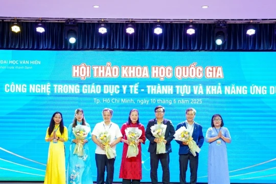 Trường Đại học Văn Hiến đẩy mạnh chuyển đổi số trong giáo dục y tế