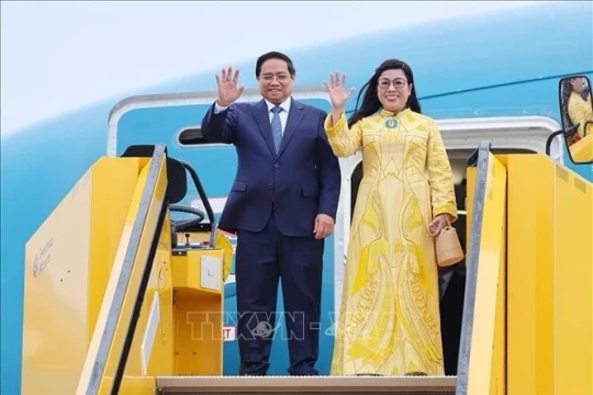 Thủ tướng Phạm Minh Chính tới Stockholm, bắt đầu thăm chính thức Thụy Điển