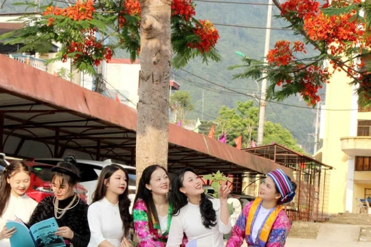 Ngành Sư phạm tiếng H’Mông - Bước tiến quan trọng trong bảo tồn văn hóa dân tộc