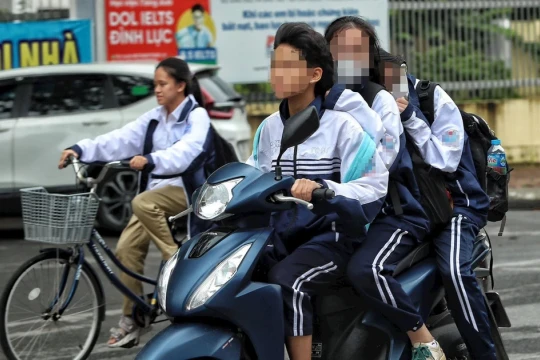 Cần giải pháp đồng bộ giáo dục pháp luật giao thông cho học sinh