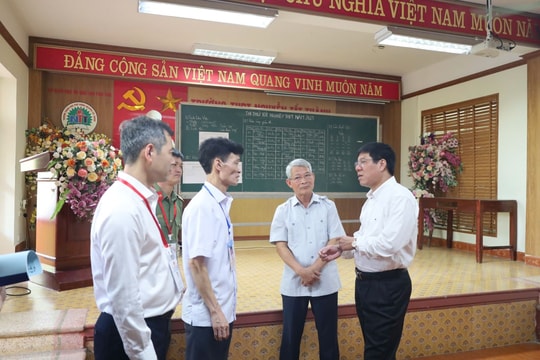 Kỳ thi tốt nghiệp THPT 2025: Gấp rút ôn tập, chuẩn bị tâm lý vững vàng cho học sinh
