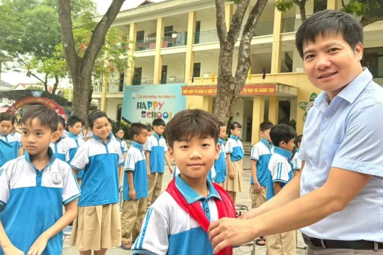 Mở cửa trường làm sân chơi hè
