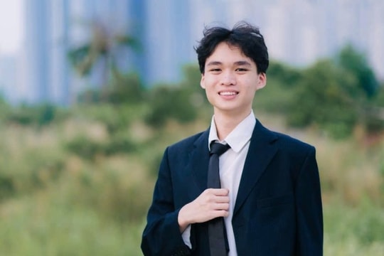 Nam sinh 'ham chơi' đỗ thủ khoa chuyên Toán của Phổ thông Năng khiếu