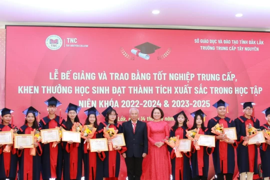 Tốt nghiệp Trung cấp nghề mở hướng lập thân cho thanh niên dân tộc thiểu số