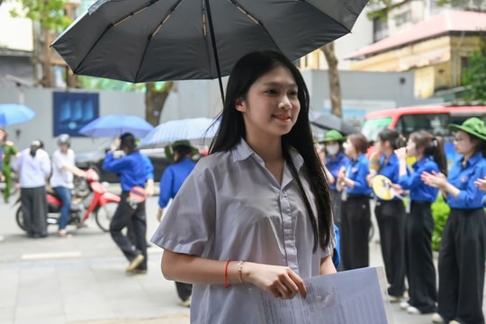 Lộ diện các thủ khoa môn chuyên thi vào lớp 10 THPT Chuyên Vĩnh Phúc