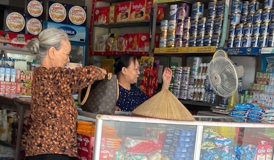 Mức đóng BHXH bắt buộc với hộ kinh doanh ra sao?