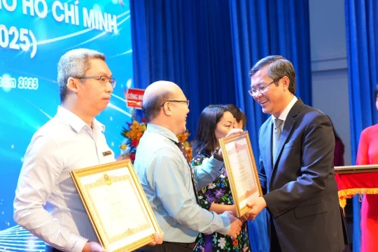 Trường Đại học Mở TPHCM kỷ niệm 35 năm thành lập