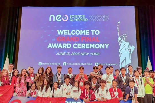 Học sinh Việt Nam đạt thành tích cao tại Olympic khoa học quốc tế