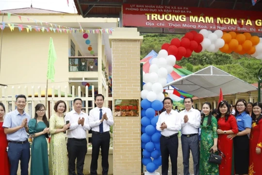 Giáo dục Sa Pa: Cùng nhau bước đi, chạm tay đến thành công