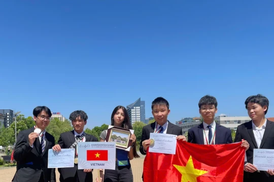Việt Nam đạt thành tích xuất sắc tại Olympic Vật lý Châu Âu năm 2025