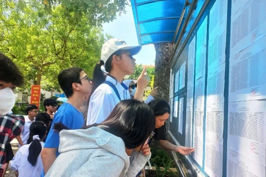 Chênh lệch lớn điểm chuẩn vào lớp 10 tại các khu vực ở Thanh Hóa