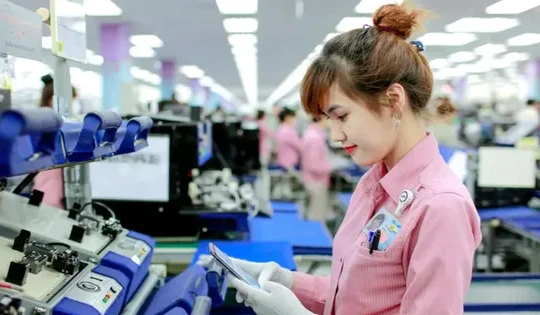 Đề nghị sớm giảm giờ làm khối tư nhân, cải cách tăng lương cho cán bộ, công chức