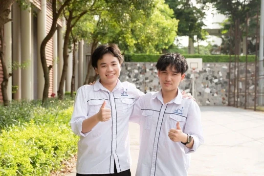 Học sinh Bắc Ninh đạt huy chương Vàng Vật lý châu Âu năm 2025