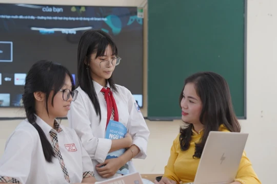 Chuyển đổi số trong giáo dục: Giải pháp cân bằng