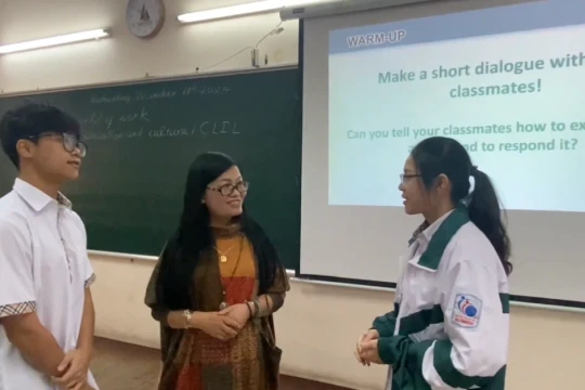 Giải pháp giúp HS tăng năng lực giao tiếp tiếng Anh, tự tin thi tốt nghiệp THPT