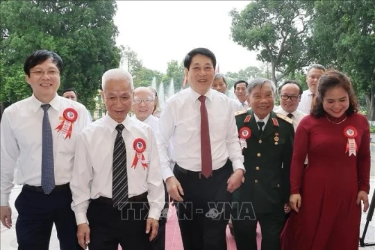 Chủ tịch nước Lương Cường gặp mặt người làm báo tiêu biểu toàn quốc