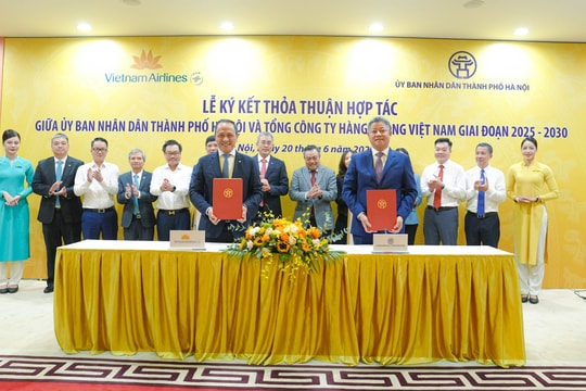 Vietnam Airlines và TP Hà Nội ký kết thỏa thuận hợp tác