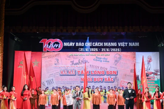 Chương trình nghệ thuật đặc biệt kỷ niệm 100 năm Ngày Báo chí Cách mạng Việt Nam