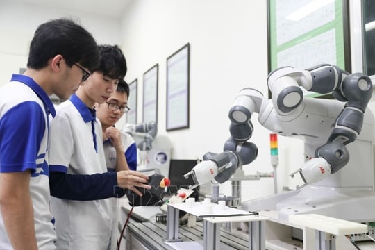Các trường đại học chuyển đổi tư duy để không "lỡ nhịp" đột phá phát triển KH-CN