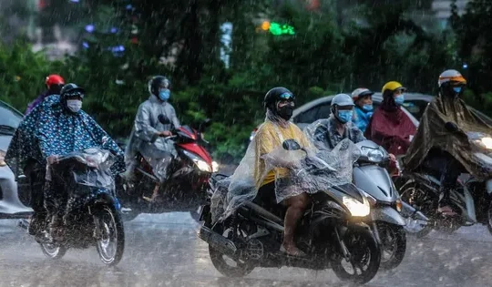 Miền Bắc đón mưa dông vào chiều tối