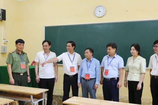 Lãnh đạo tỉnh Bắc Ninh kiểm tra công tác tổ chức kỳ thi tốt nghiệp THPT năm 2025