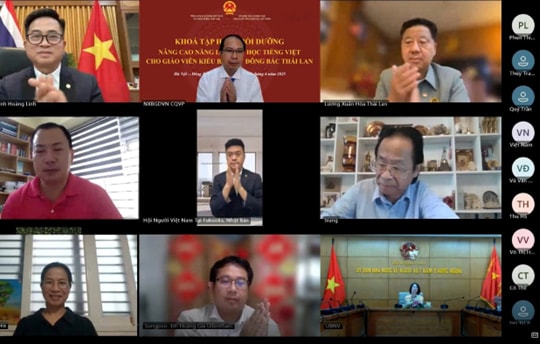 Nâng cao năng lực dạy học tiếng Việt cho giáo viên kiều bào tại Đông Bắc Thái Lan